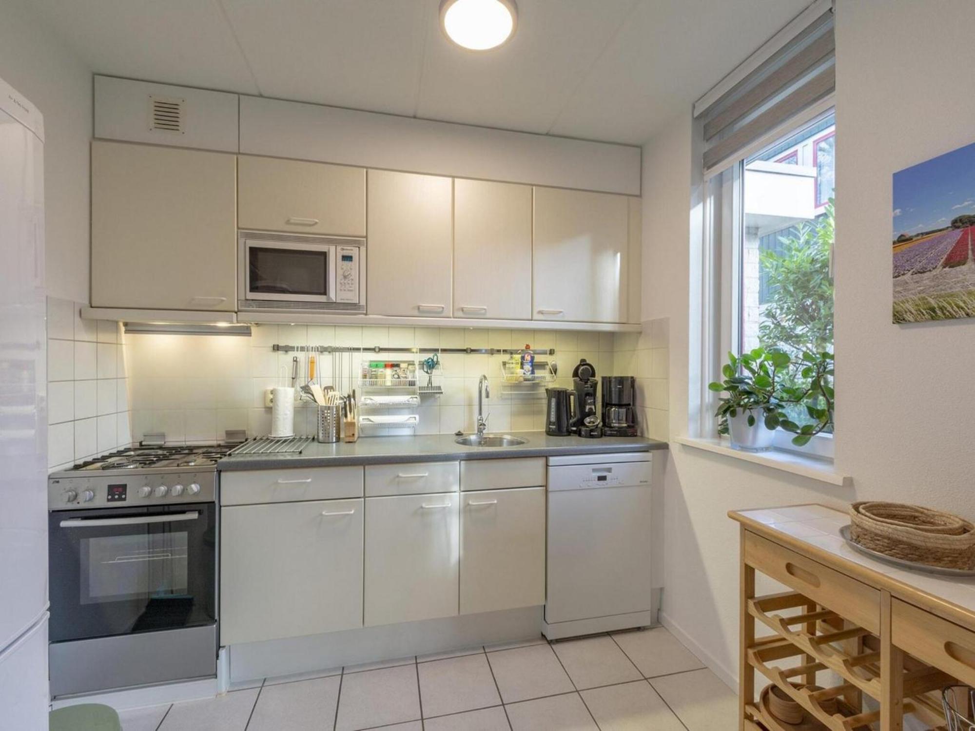 Cozy Holiday Home With Pool Sint Maartensvlotbrug Bagian luar foto